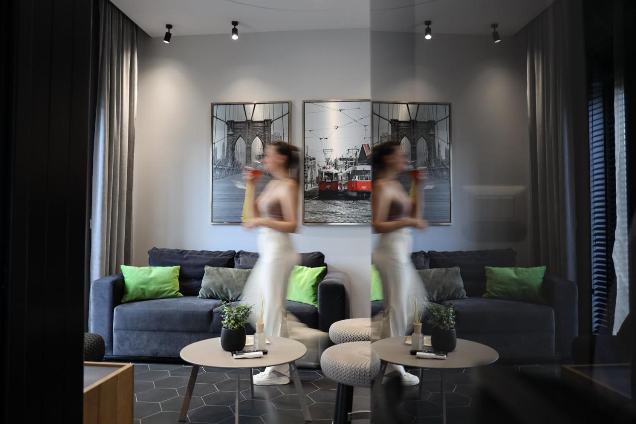 Urban Stay Tirana Deluxe Kültér fotó
